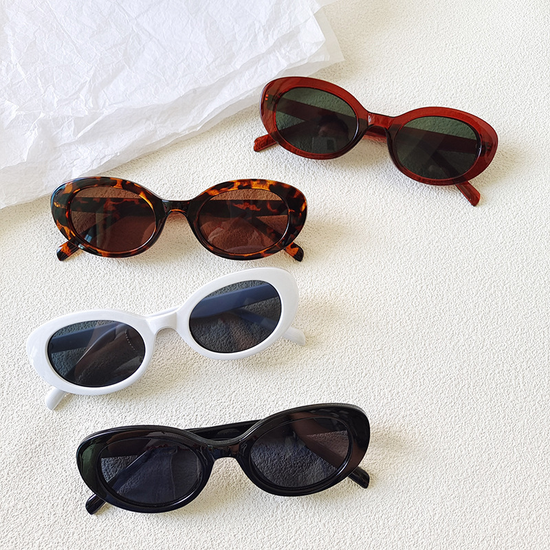 Street Fashion Brand - Vintage kleine ovale zonnebrillen voor dames,