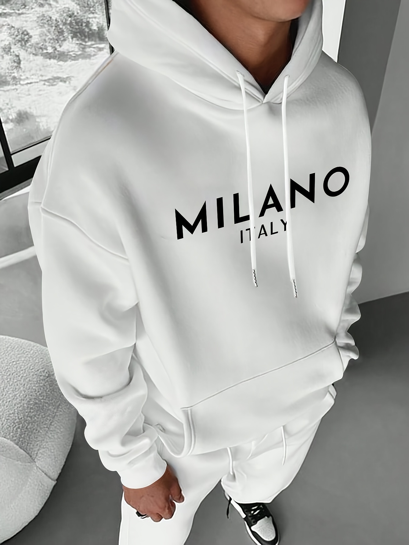 Street Fashion In Milan - Milan Letter Heren Dames Hoodie Pullover