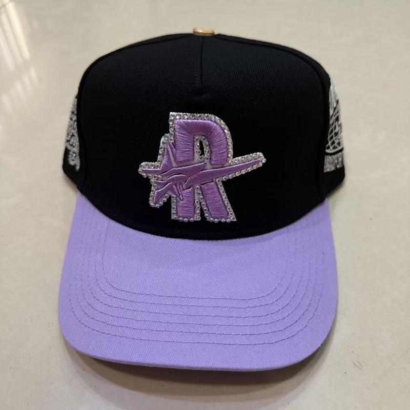 Contrastrand 3D geborduurde ru - Baseball Cap Fitted recensie en prijs